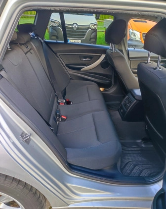 BMW Seria 3 cena 63500 przebieg: 89425, rok produkcji 2016 z Serock małe 631